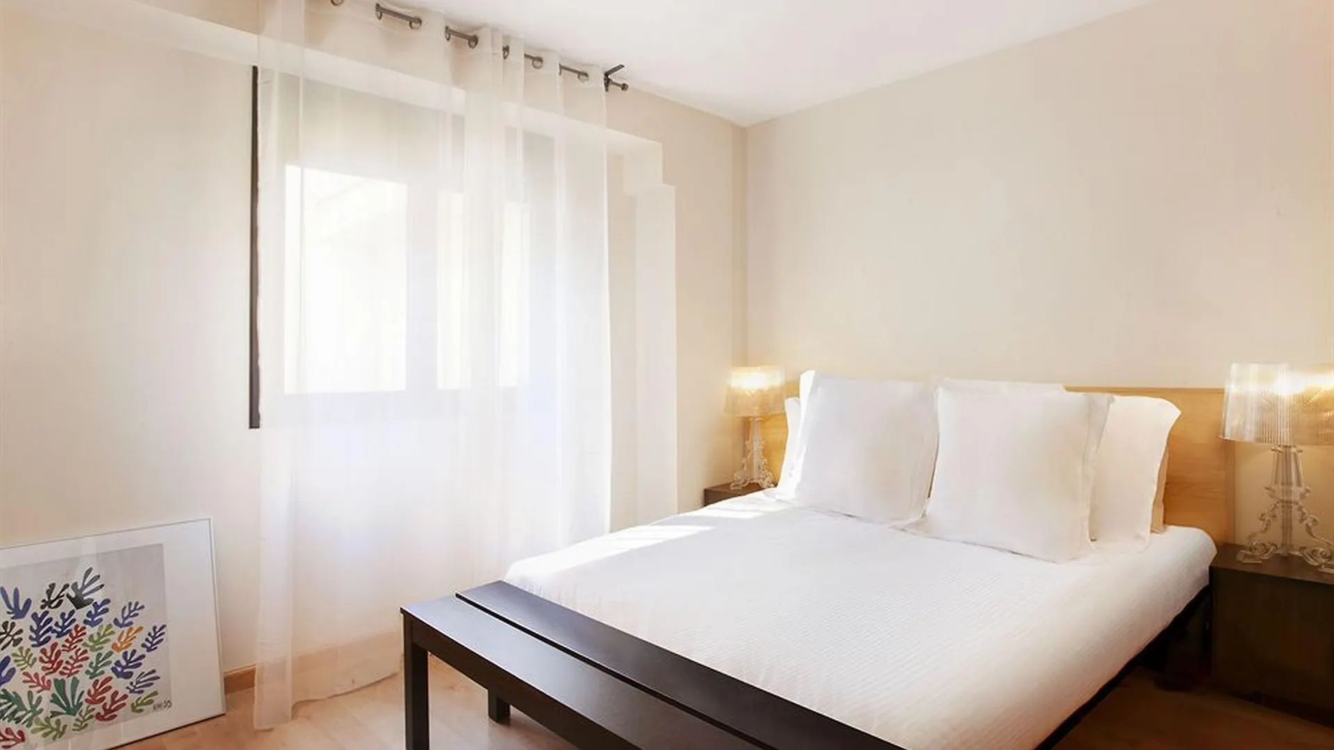 Villarroel Apartments Barcelona 3*,