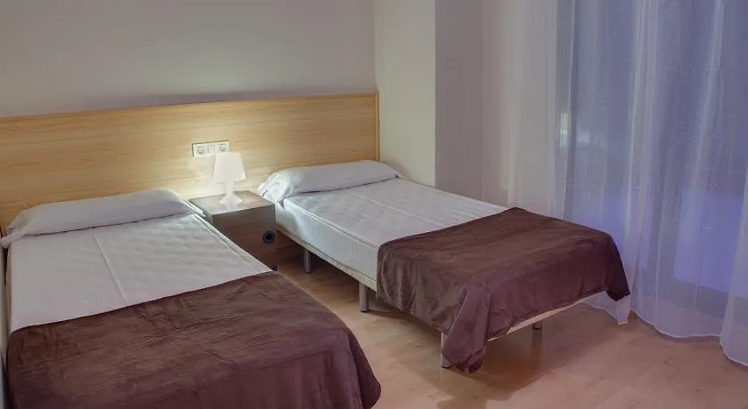 Villarroel Apartments Barcelona 3*,